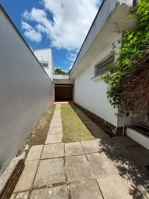 Foto 2 de Casa com 2 quartos à venda, 142m2 em Três Figueiras, Porto Alegre - RS