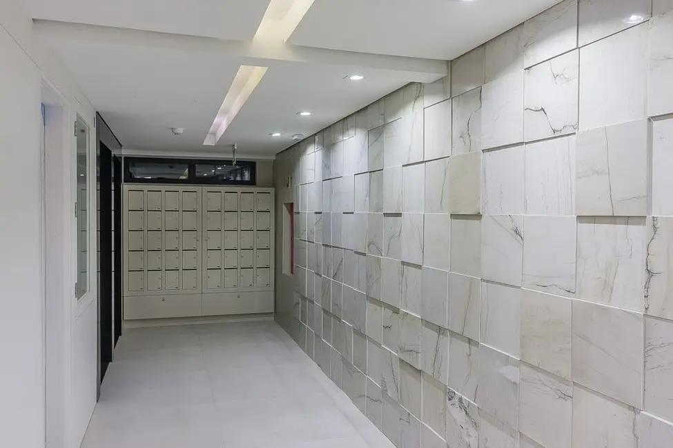 Foto 4 de Sala Comercial à venda, 44m2 em Menino Deus, Porto Alegre - RS