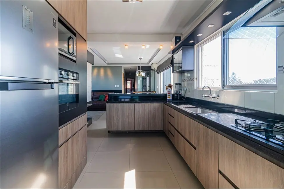 Apartamento com 3 quartos à venda, 164m2 em Vila Ipiranga, Porto Alegre - RS - imagem 5 Foto 5 de Apartamento com 3 quartos à venda, 164m2 em Vila Ipiranga, Porto Alegre - RS