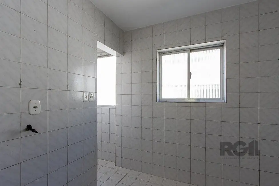 Foto 8 de Apartamento com 3 quartos à venda, 50m2 em Cristal, Porto Alegre - RS