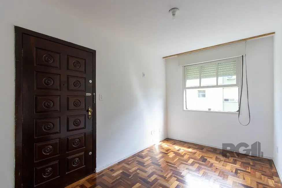 Foto 5 de Apartamento com 3 quartos à venda, 50m2 em Cristal, Porto Alegre - RS