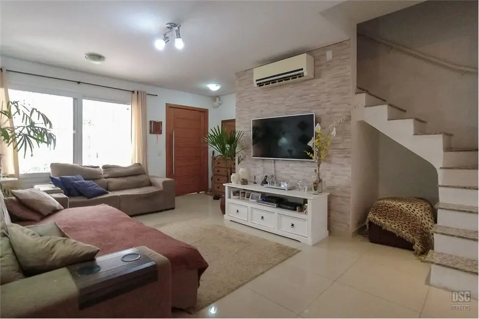 Casa com 3 quartos à venda, 135m2 em Hípica, Porto Alegre - RS - imagem 7 Foto 7 de Casa com 3 quartos à venda, 135m2 em Hípica, Porto Alegre - RS