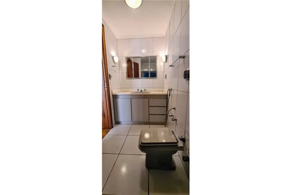 Apartamento com 3 quartos à venda, 98m2 em Petrópolis, Porto Alegre - RS - imagem 7 Foto 7 de Apartamento com 3 quartos à venda, 98m2 em Petrópolis, Porto Alegre - RS