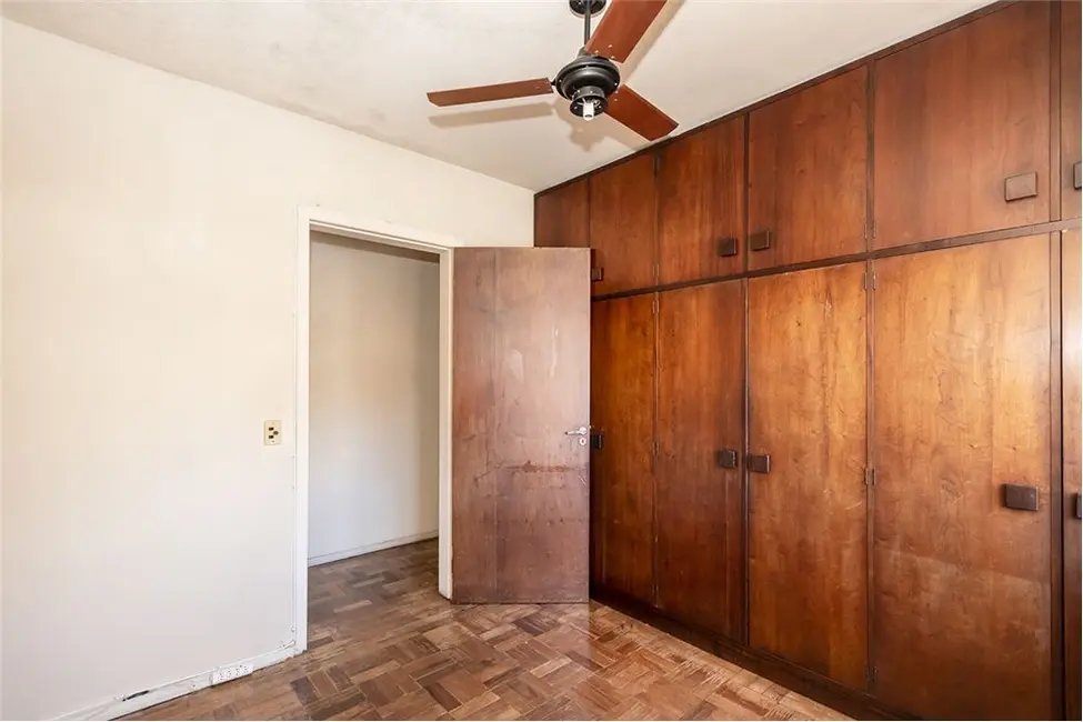 Apartamento com 3 quartos à venda, 91m2 em Menino Deus, Porto Alegre - RS - imagem 8 Foto 8 de Apartamento com 3 quartos à venda, 91m2 em Menino Deus, Porto Alegre - RS