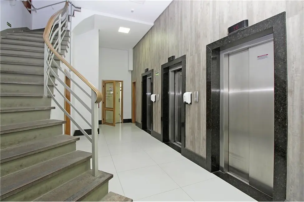Foto 3 de Sala Comercial à venda, 54m2 em Centro Histórico, Porto Alegre - RS
