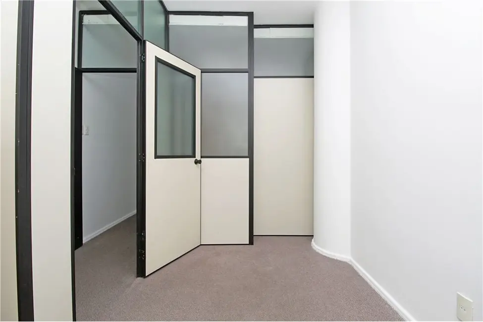 Foto 4 de Sala Comercial à venda, 54m2 em Centro Histórico, Porto Alegre - RS