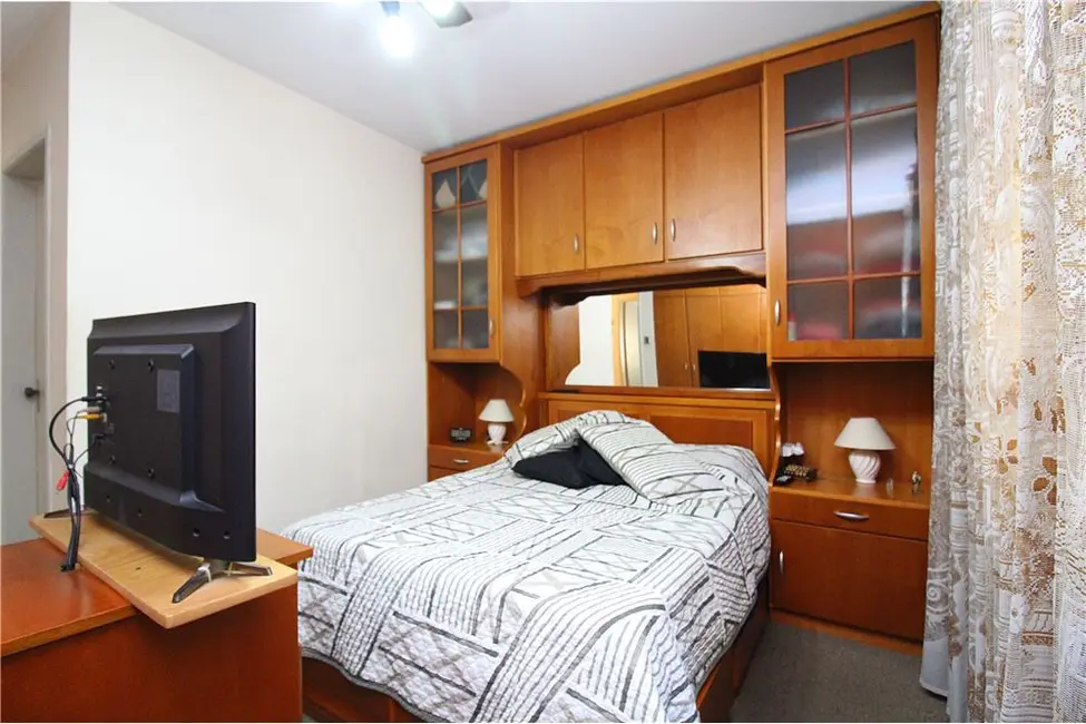 Apartamento com 3 quartos à venda, 111m2 em Rio Branco, Porto Alegre - RS - imagem 9 Foto 9 de Apartamento com 3 quartos à venda, 111m2 em Rio Branco, Porto Alegre - RS