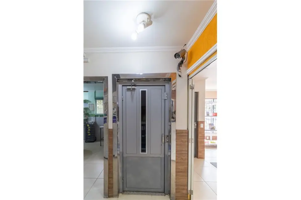 Loja à venda, 464m2 em Menino Deus, Porto Alegre - RS - imagem 7 Foto 7 de Loja à venda, 464m2 em Menino Deus, Porto Alegre - RS