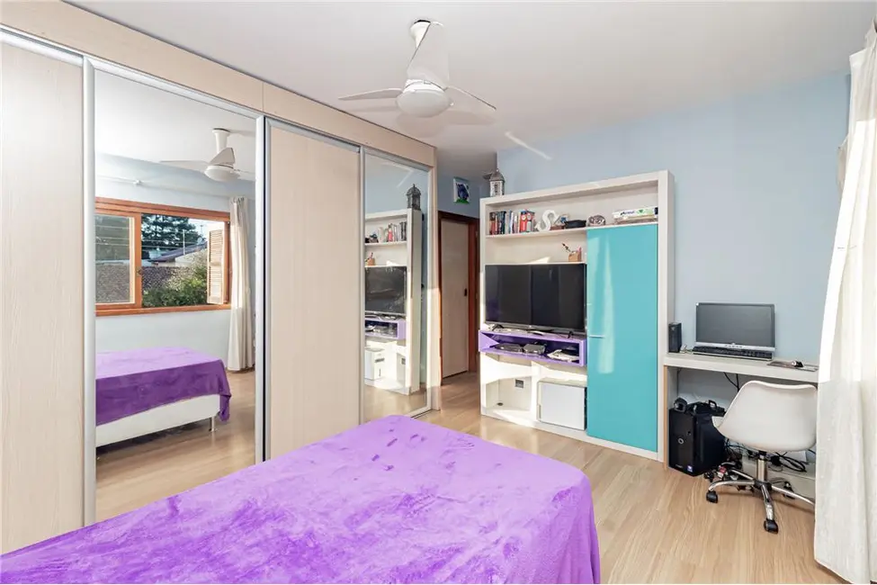 Foto 8 de Apartamento com 3 quartos à venda, 131m2 em Jardim Itu, Porto Alegre - RS