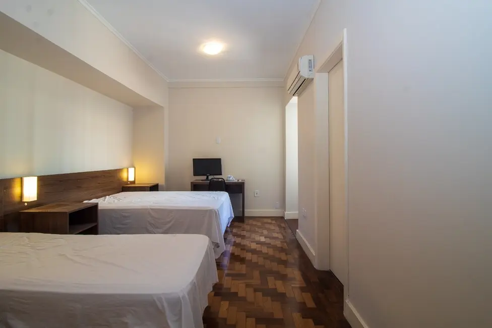 Foto 4 de Kitnet à venda, 27m2 em Centro Histórico, Porto Alegre - RS