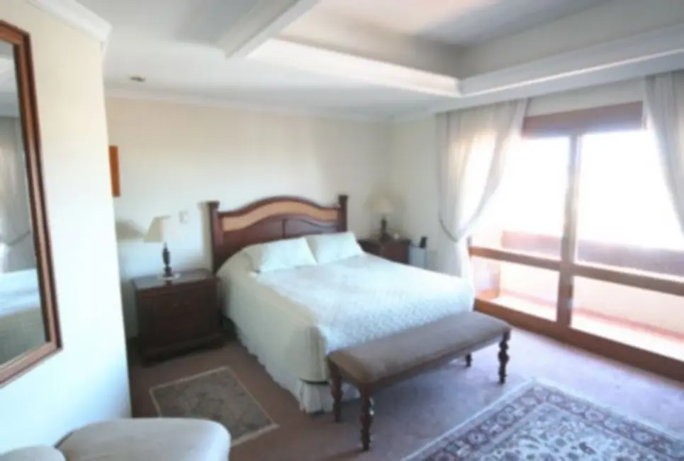 Casa com 4 quartos à venda, 450m2 em Vila Assunção, Porto Alegre - RS - imagem 3 Foto 3 de Casa com 4 quartos à venda, 450m2 em Vila Assunção, Porto Alegre - RS