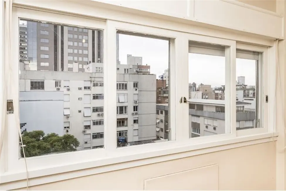 Foto 2 de Apartamento com 3 quartos à venda, 98m2 em Independência, Porto Alegre - RS