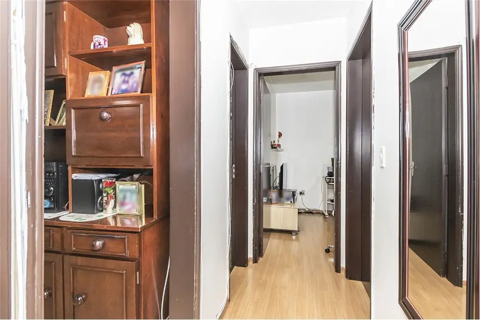 Apartamento com 3 quartos à venda, 79m2 em Vila Ipiranga, Porto Alegre - RS - imagem 4 Foto 4 de Apartamento com 3 quartos à venda, 79m2 em Vila Ipiranga, Porto Alegre - RS