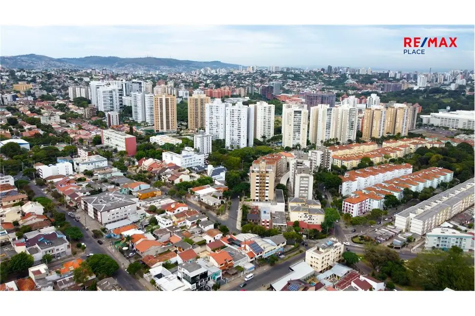 Casa com 2 quartos à venda, 280m2 em Vila Ipiranga, Porto Alegre - RS - imagem 4 Foto 4 de Casa com 2 quartos à venda, 280m2 em Vila Ipiranga, Porto Alegre - RS