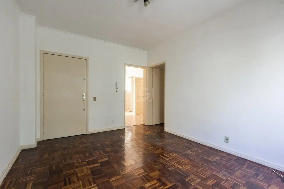 Foto 2 de Apartamento com 2 quartos à venda, 84m2 em Floresta, Porto Alegre - RS