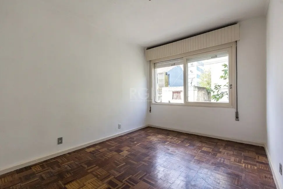 Foto 9 de Apartamento com 2 quartos à venda, 84m2 em Floresta, Porto Alegre - RS