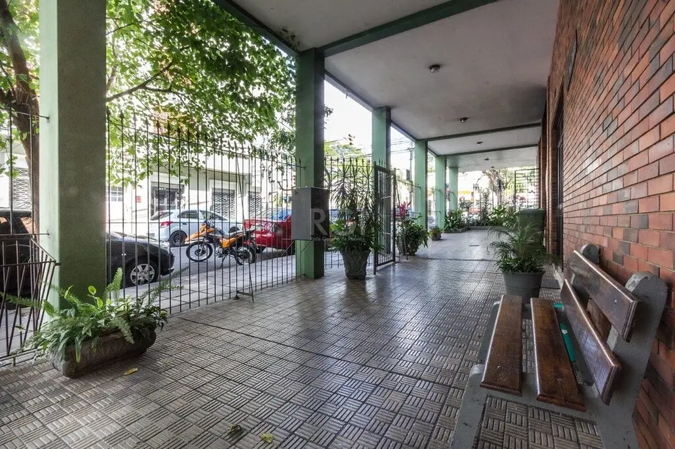 Foto 4 de Apartamento com 2 quartos à venda, 84m2 em Floresta, Porto Alegre - RS