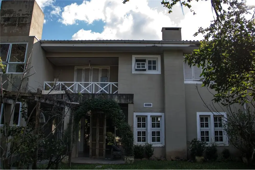 Casa com 2 quartos à venda, 250m2 em Jardim Sabará, Porto Alegre - RS - imagem 5 Foto 5 de Casa com 2 quartos à venda, 250m2 em Jardim Sabará, Porto Alegre - RS