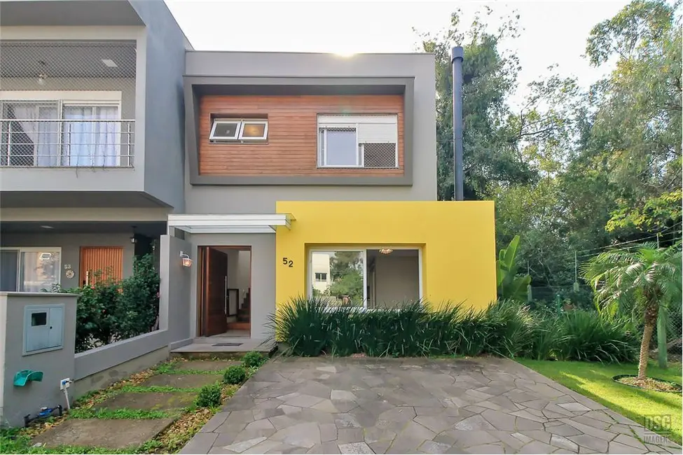 Foto 2 de Casa com 3 quartos à venda, 165m2 em Hípica, Porto Alegre - RS
