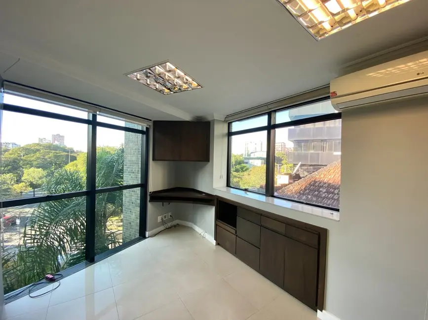 Foto 1 de Sala Comercial à venda, 46m2 em Moinhos de Vento, Porto Alegre - RS