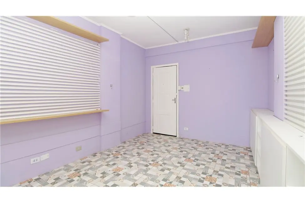 Foto 3 de Sala Comercial à venda, 22m2 em Centro Histórico, Porto Alegre - RS