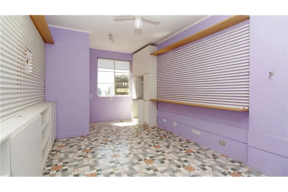 Foto 2 de Sala Comercial à venda, 22m2 em Centro Histórico, Porto Alegre - RS