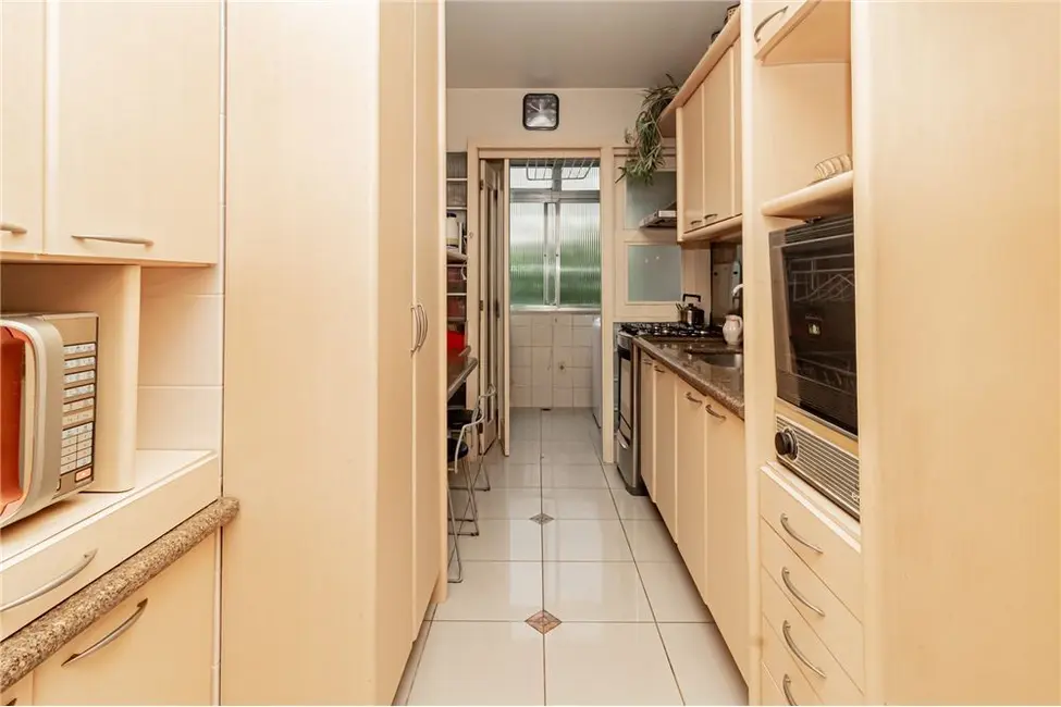 Foto 8 de Apartamento com 3 quartos à venda, 167m2 em Passo da Areia, Porto Alegre - RS