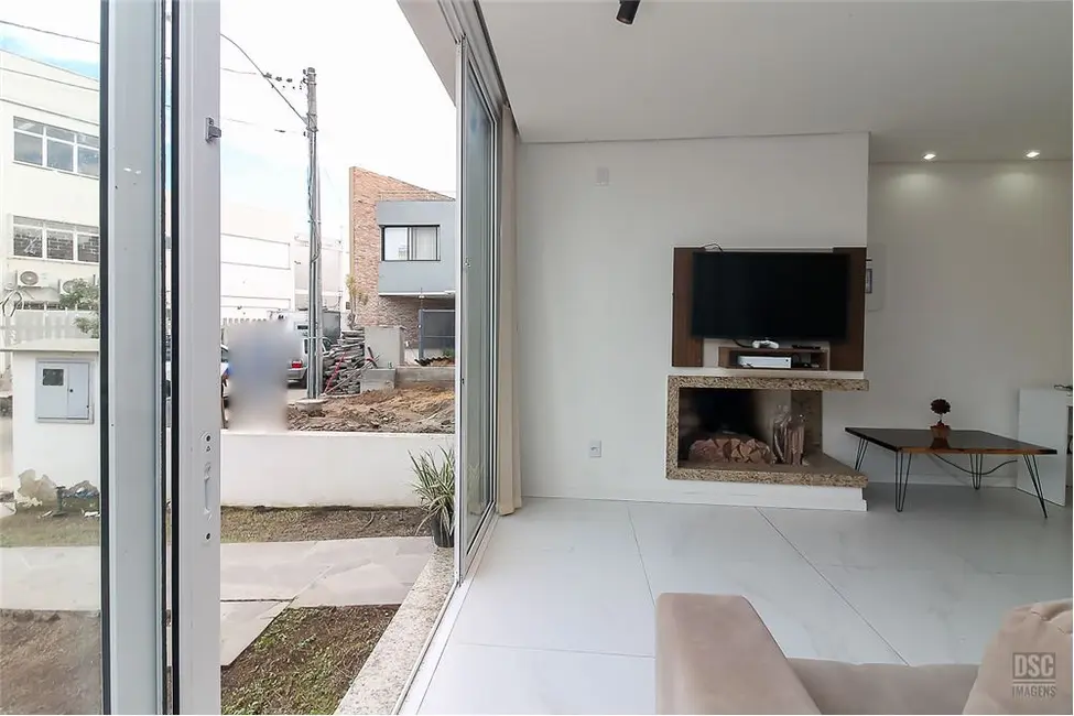 Foto 5 de Casa com 3 quartos à venda, 131m2 em Hípica, Porto Alegre - RS