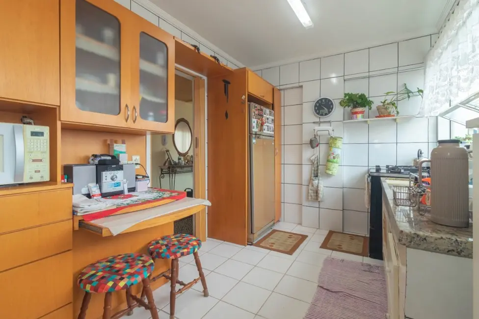 Apartamento com 3 quartos à venda, 99m2 em Bela Vista, Porto Alegre - RS - imagem 8 Foto 8 de Apartamento com 3 quartos à venda, 99m2 em Bela Vista, Porto Alegre - RS