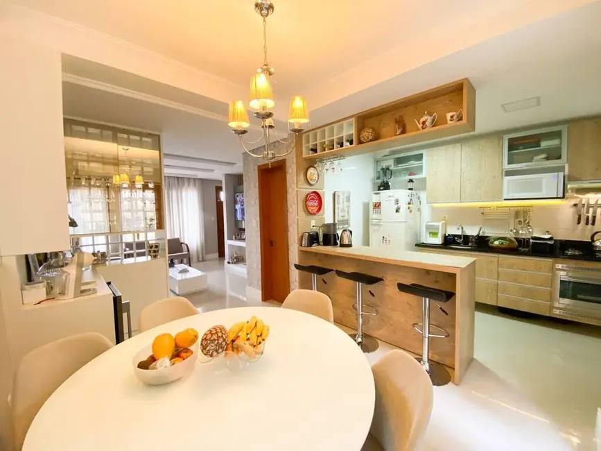 Casa com 3 quartos à venda, 147m2 em Porto Alegre - RS - imagem 9 Foto 9 de Casa com 3 quartos à venda, 147m2 em Porto Alegre - RS