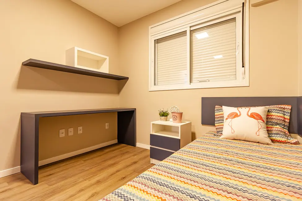 Foto 2 de Apartamento com 2 quartos à venda, 51m2 em Floresta, Porto Alegre - RS