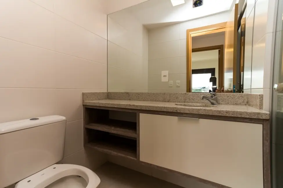 Foto 8 de Apartamento com 2 quartos à venda, 70m2 em Menino Deus, Porto Alegre - RS