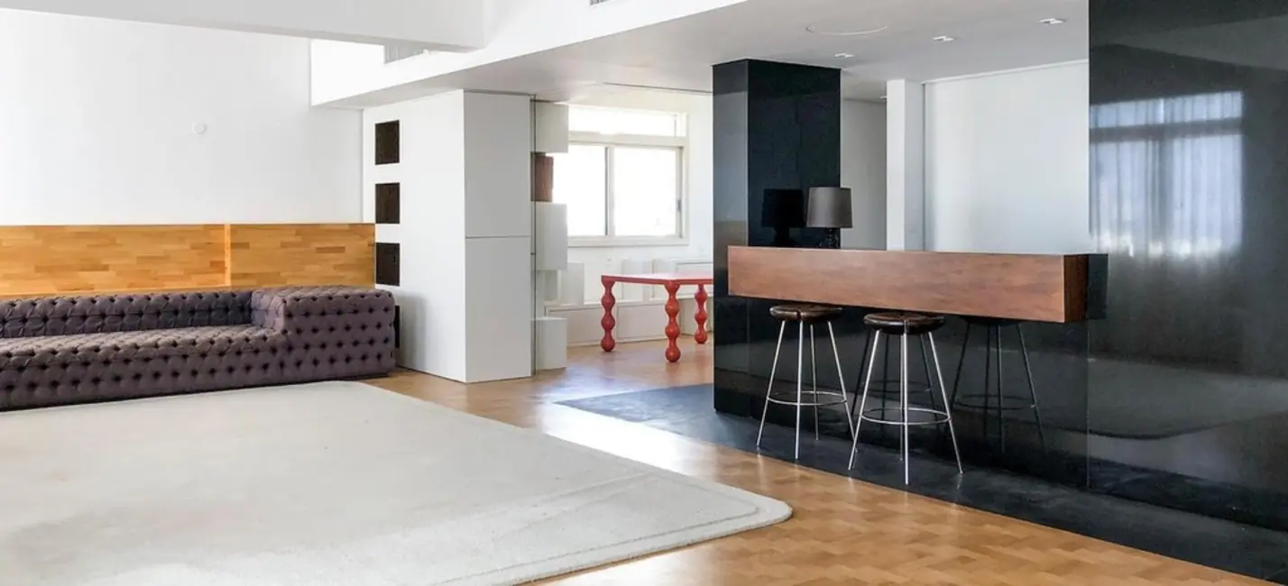 Apartamento com 3 quartos à venda, 328m2 em Moinhos de Vento, Porto Alegre - RS - imagem 4 Foto 4 de Apartamento com 3 quartos à venda, 328m2 em Moinhos de Vento, Porto Alegre - RS