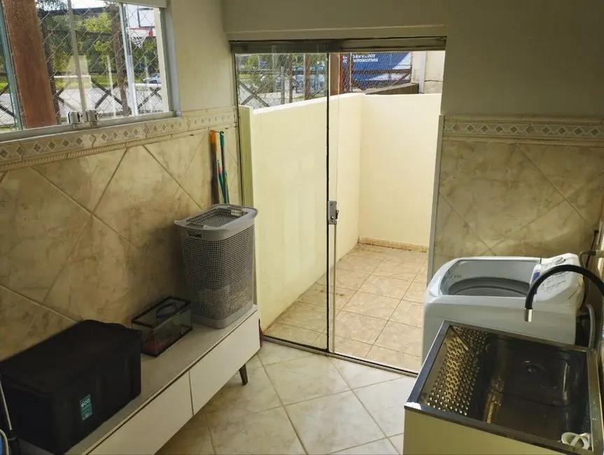 Casa com 4 quartos à venda, 84m2 em Humaitá, Porto Alegre - RS - imagem 9 Foto 9 de Casa com 4 quartos à venda, 84m2 em Humaitá, Porto Alegre - RS