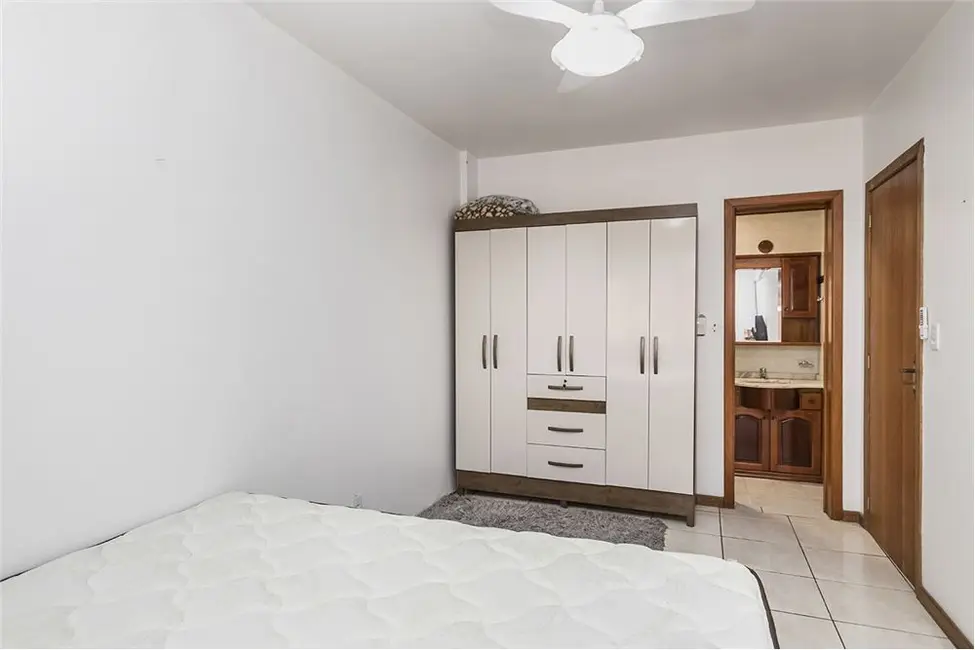 Apartamento com 2 quartos à venda, 120m2 em Jardim Botânico, Porto Alegre - RS - imagem 6 Foto 6 de Apartamento com 2 quartos à venda, 120m2 em Jardim Botânico, Porto Alegre - RS