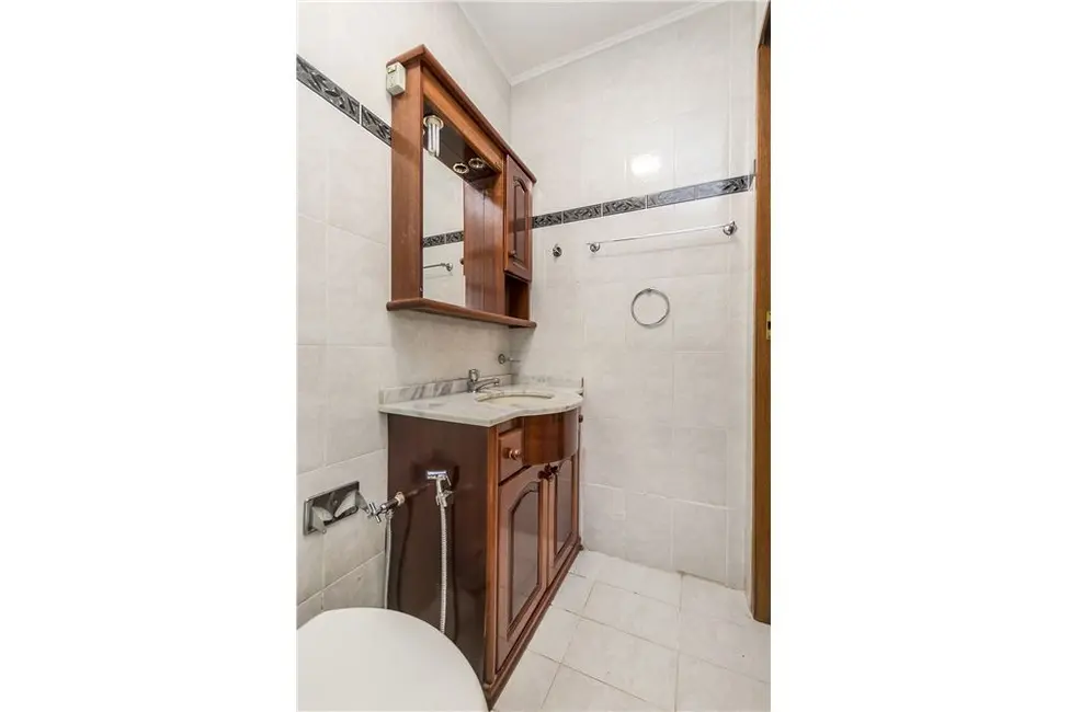 Apartamento com 2 quartos à venda, 120m2 em Jardim Botânico, Porto Alegre - RS - imagem 8 Foto 8 de Apartamento com 2 quartos à venda, 120m2 em Jardim Botânico, Porto Alegre - RS