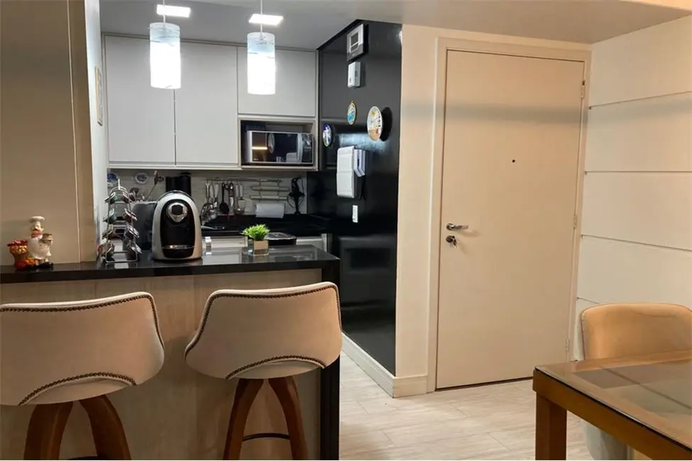 Apartamento com 3 quartos à venda, 69m2 em Teresópolis, Porto Alegre - RS - imagem 4 Foto 4 de Apartamento com 3 quartos à venda, 69m2 em Teresópolis, Porto Alegre - RS