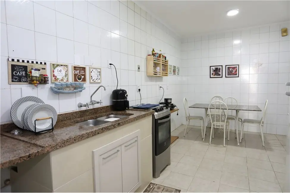 Foto 4 de Casa com 5 quartos à venda, 388m2 em Jardim Itu, Porto Alegre - RS