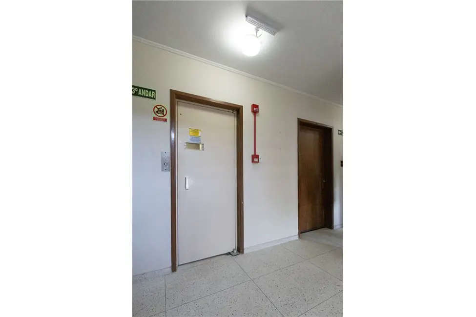 Foto 4 de Apartamento com 2 quartos à venda, 54m2 em Passo da Areia, Porto Alegre - RS