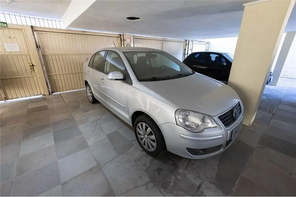 Foto 3 de Apartamento com 2 quartos à venda, 54m2 em Passo da Areia, Porto Alegre - RS