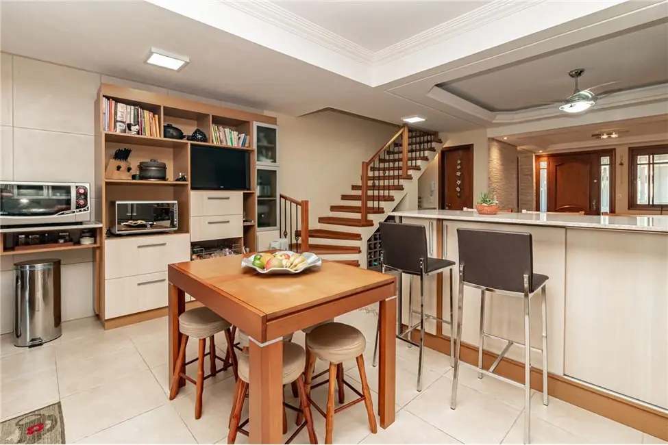 Foto 6 de Casa com 3 quartos à venda, 200m2 em Jardim Itu, Porto Alegre - RS