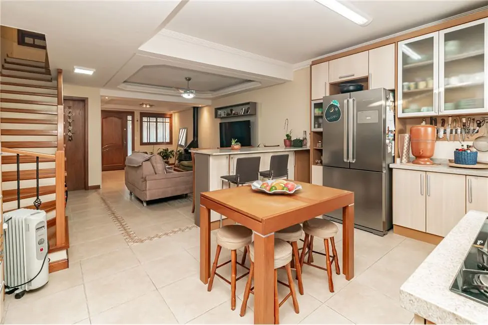 Foto 7 de Casa com 3 quartos à venda, 200m2 em Jardim Itu, Porto Alegre - RS