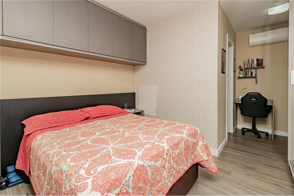 Foto 8 de Apartamento com 3 quartos à venda, 102m2 em Jardim do Salso, Porto Alegre - RS