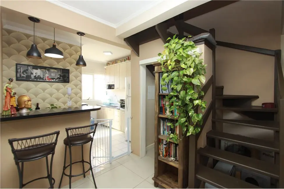 Casa com 3 quartos à venda, 175m2 em Mário Quintana, Porto Alegre - RS - imagem 9 Foto 9 de Casa com 3 quartos à venda, 175m2 em Mário Quintana, Porto Alegre - RS