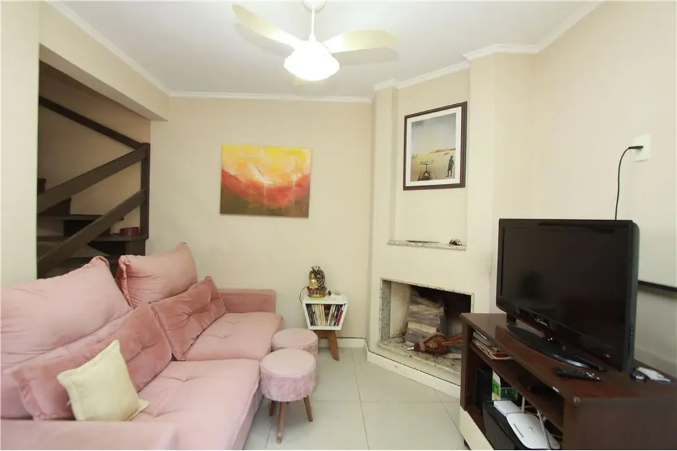 Casa com 3 quartos à venda, 175m2 em Mário Quintana, Porto Alegre - RS - imagem 8 Foto 8 de Casa com 3 quartos à venda, 175m2 em Mário Quintana, Porto Alegre - RS