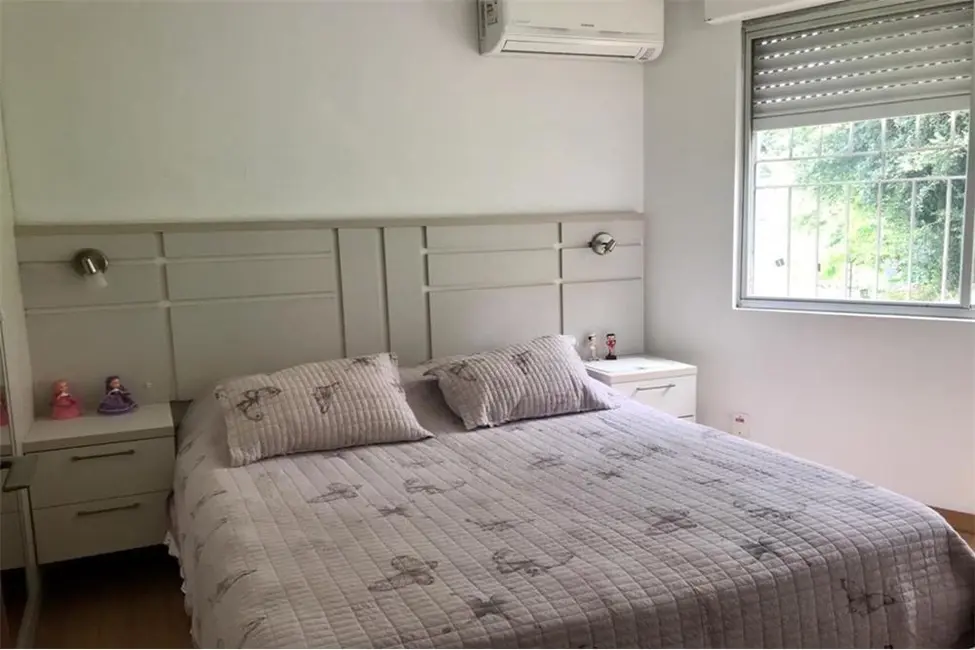 Foto 4 de Apartamento com 2 quartos à venda, 63m2 em Medianeira, Porto Alegre - RS