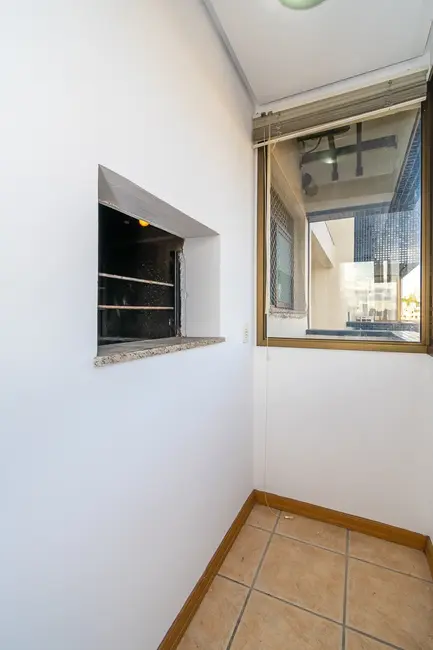 Apartamento com 2 quartos à venda, 80m2 em Petrópolis, Porto Alegre - RS - imagem 4 Foto 4 de Apartamento com 2 quartos à venda, 80m2 em Petrópolis, Porto Alegre - RS