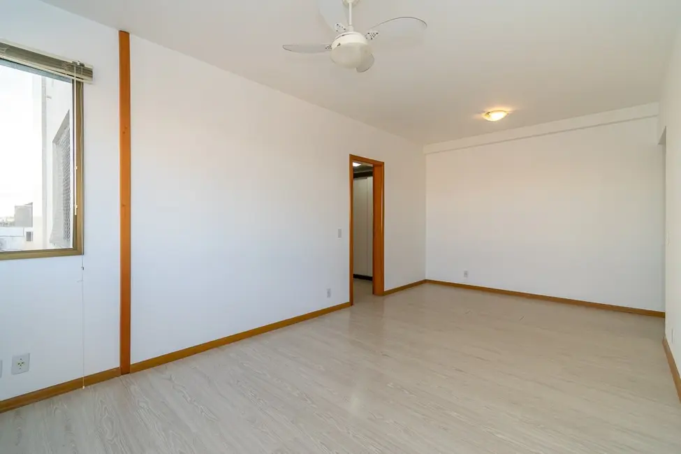 Apartamento com 2 quartos à venda, 80m2 em Petrópolis, Porto Alegre - RS - imagem 5 Foto 5 de Apartamento com 2 quartos à venda, 80m2 em Petrópolis, Porto Alegre - RS