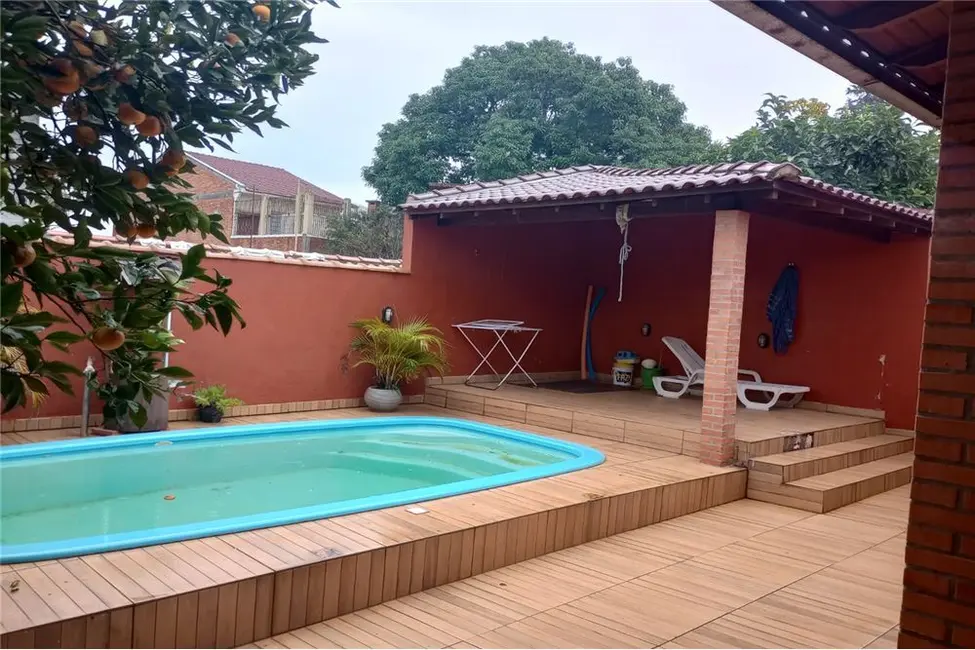 Casa com 3 quartos à venda, 140m2 em Parque Santa Fé, Porto Alegre - RS - imagem 4 Foto 4 de Casa com 3 quartos à venda, 140m2 em Parque Santa Fé, Porto Alegre - RS