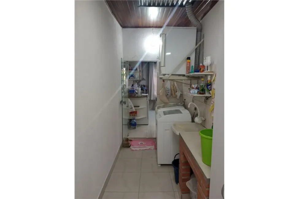 Casa com 3 quartos à venda, 140m2 em Parque Santa Fé, Porto Alegre - RS - imagem 8 Foto 8 de Casa com 3 quartos à venda, 140m2 em Parque Santa Fé, Porto Alegre - RS